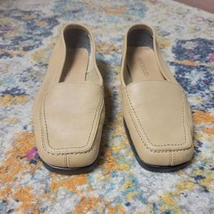 Aerosoles flats 6 tan leather slip on loafers